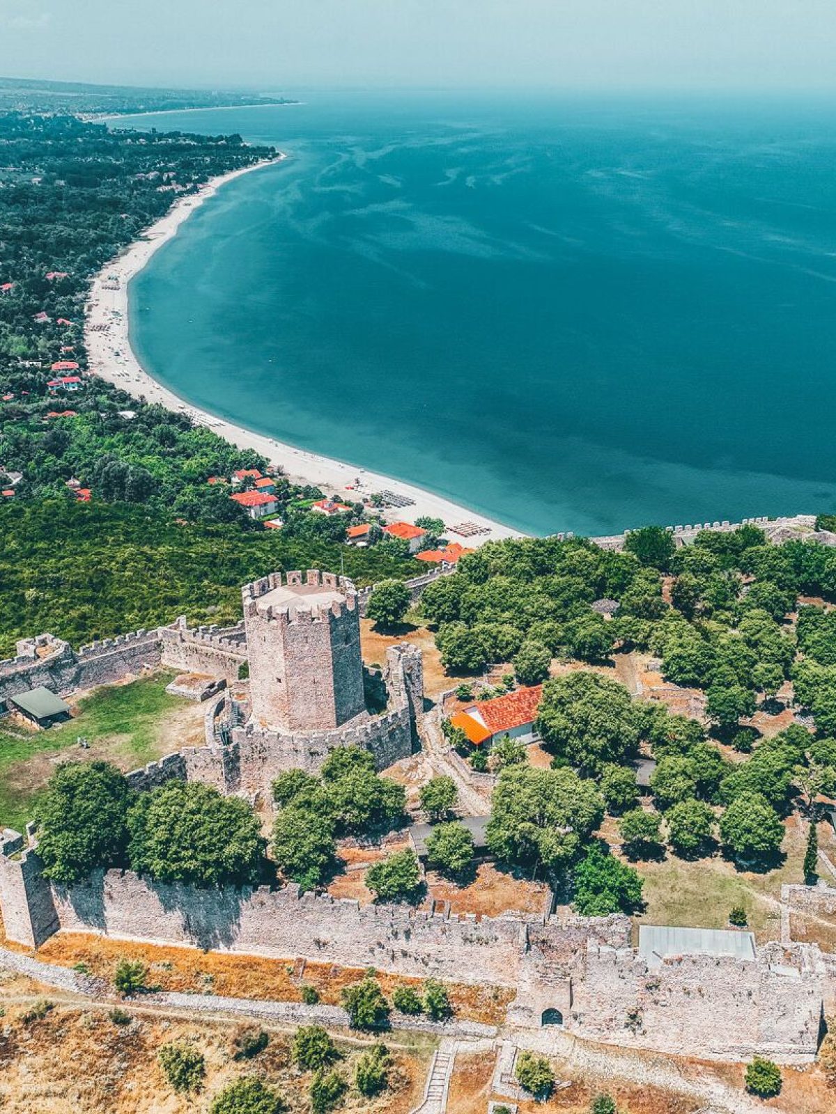 1_aerial_view_of_the_castle_of_platamon_close_to_katerini-3 1_aerial_view_of_the_castle_of_platamon_close_to_katerini-3